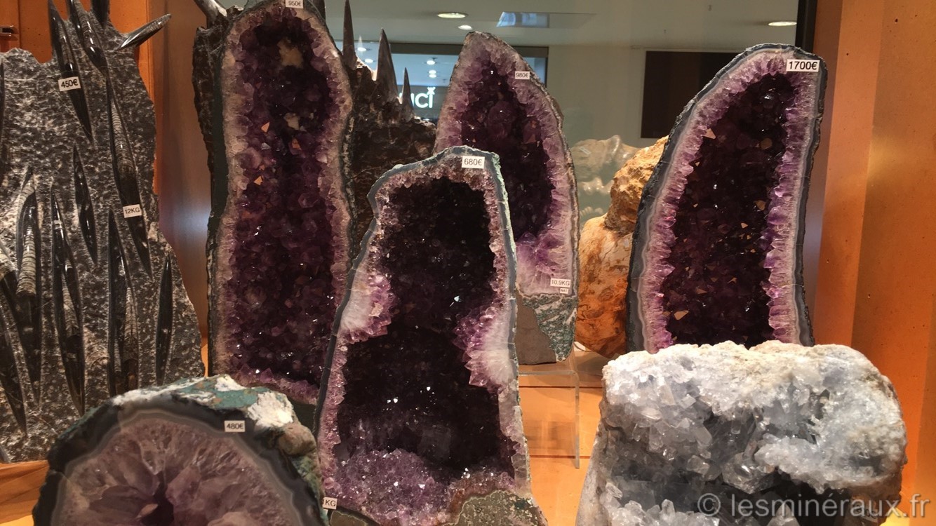Les Min raux Du Carrousel Du Louvre Les G odes Lesmineraux fr