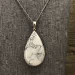 Pendentif Howlite