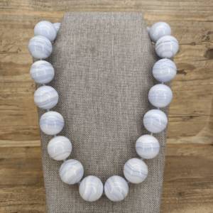 Collier Calcédoine Bleue