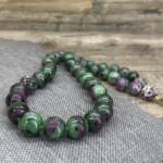 Collier en Rubis Zoïsite