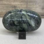 Galet en Jade Néphrite