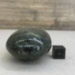 Galet en Jade Néphrite