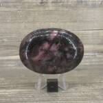 Galet en Rhodonite