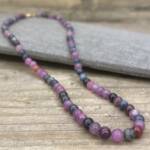 Collier en Corindon
