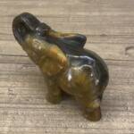 Éléphant en Œil de tigre