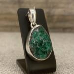 Pendentif en Uvarovite