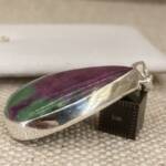 Pendentif en Rubis sur Zoïsite