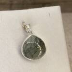 Pendentif Prehnite