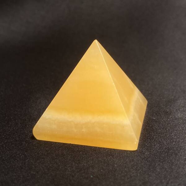 Pyramide Calcite