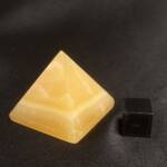 Pyramide Calcite