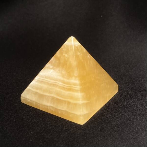 Pyramide Calcite