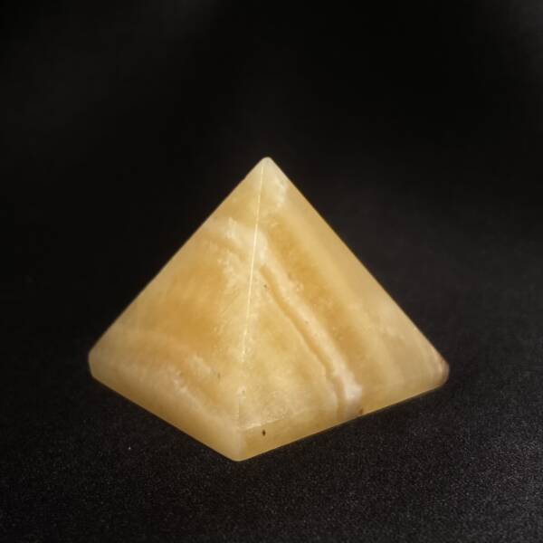 Pyramide Calcite