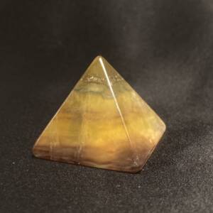 Pyramide Fluorine