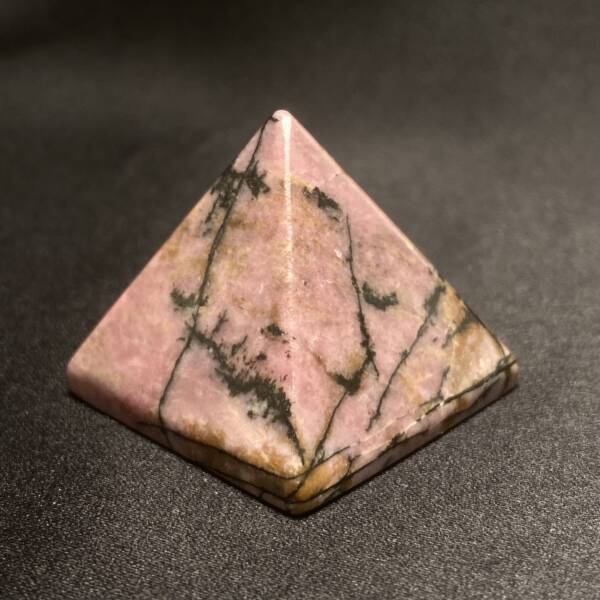 Pyramide Rhodonite