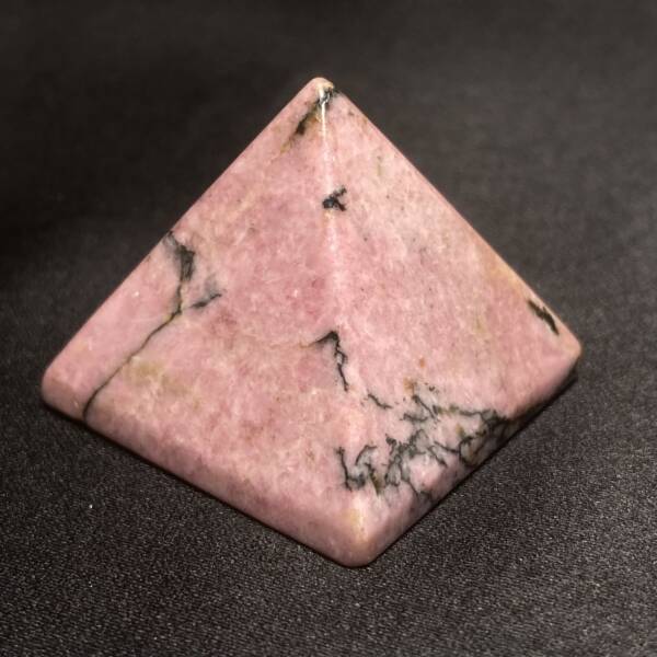 Pyramide Rhodonite