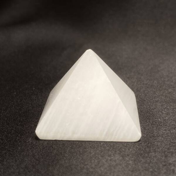 Pyramide Manganocalcite