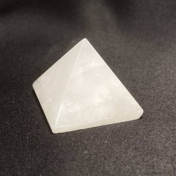 Pyramide Manganocalcite