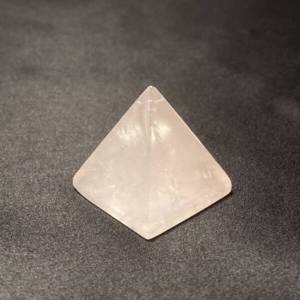 Pyramide Quartz Rose