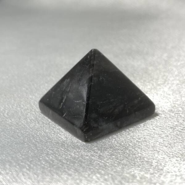 Pyramide Arfvedsonite