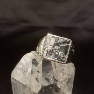 Bague Meteorite