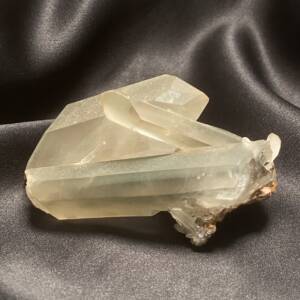 Quartz biterminé, Chlorite