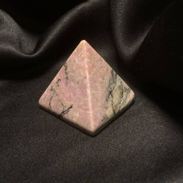 Pyramide Rhodonite