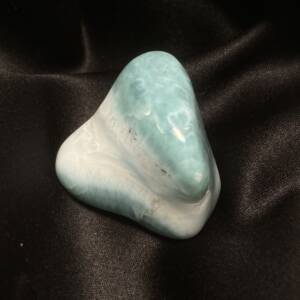 Larimar poli