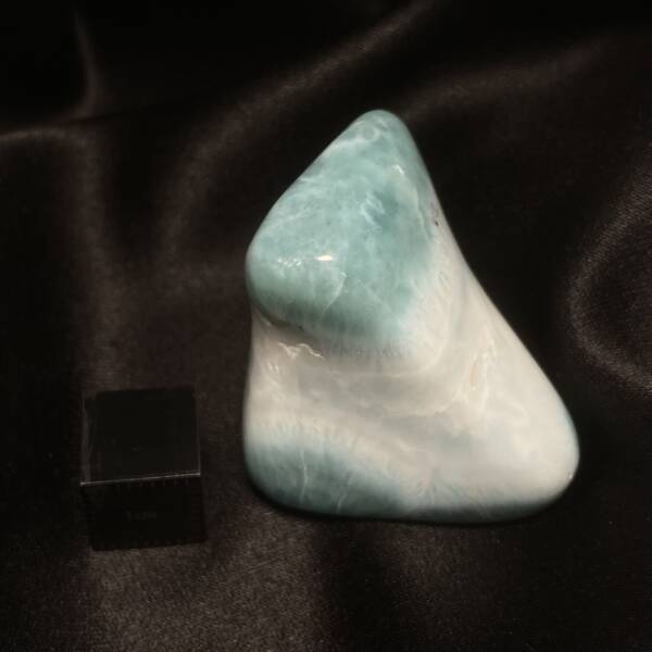 Larimar poli