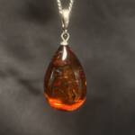 Pendentif en Ambre