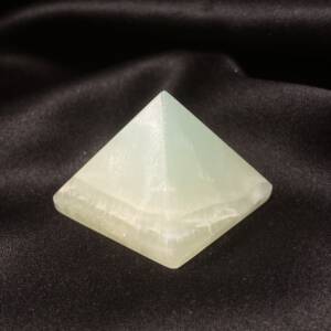 Pyramide Jade