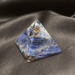 Pyramide Sodalite