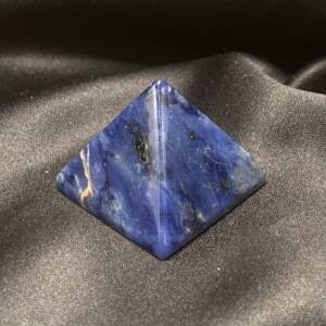 Pyramide Sodalite