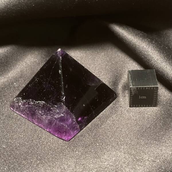 Pyramide Fluorine