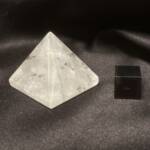 Pyramide Cristal de Roche