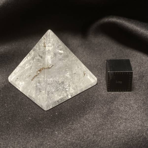 Pyramide Cristal de Roche