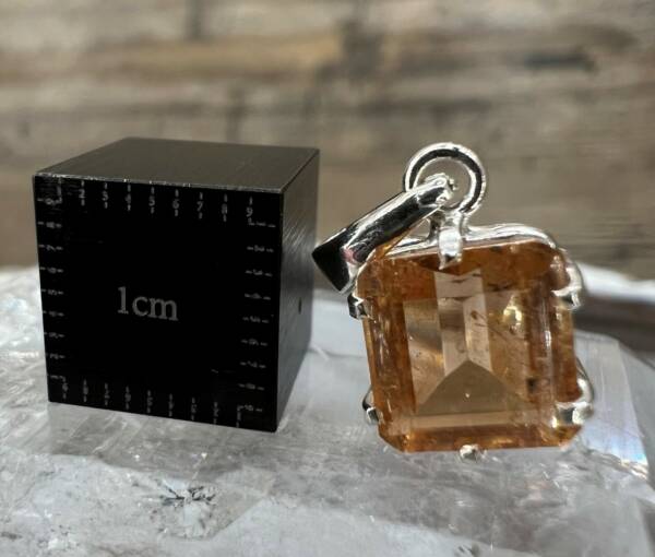 Pendentif en Topaze impériale
