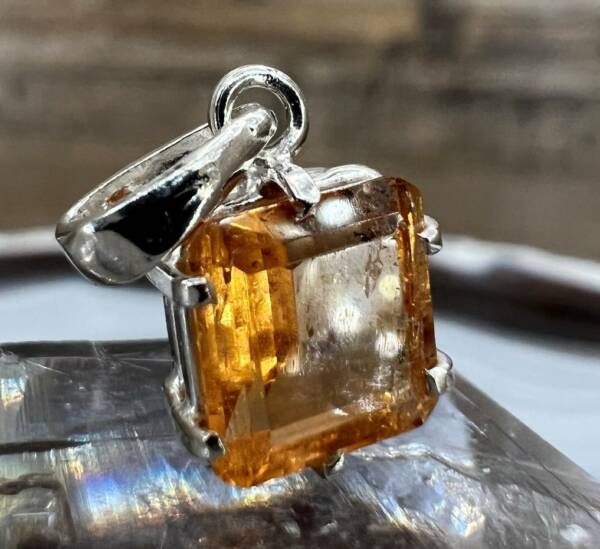 Pendentif en Topaze impériale