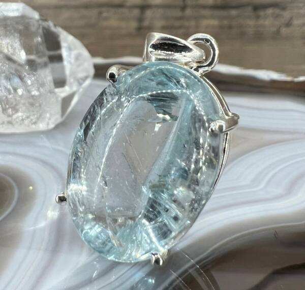 Pendentif en Topaze bleue