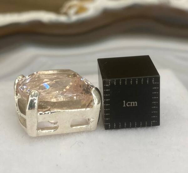 Pendentif en Morganite