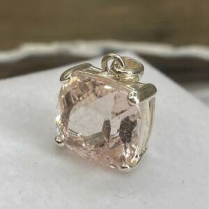 Pendentif en Morganite