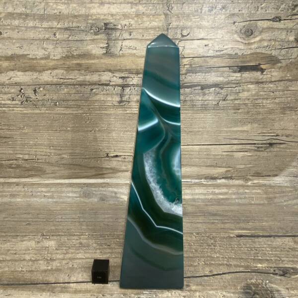Obélisque en Agate teintée