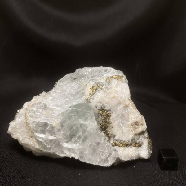 Calcite et Pyrite sur Fluorine