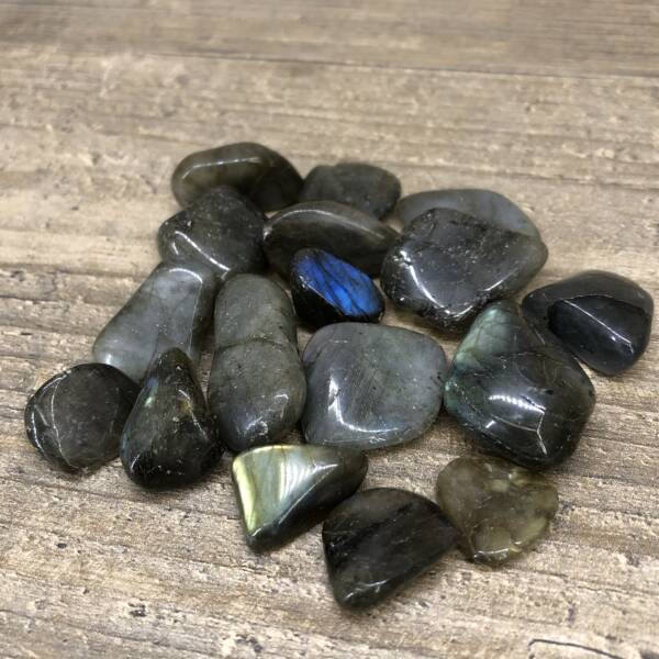 Labradorite polie