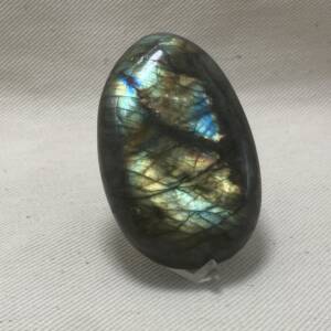 Galet en Labradorite