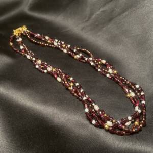 Collier multi rang Grenat