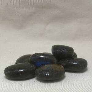 Labradorite polie