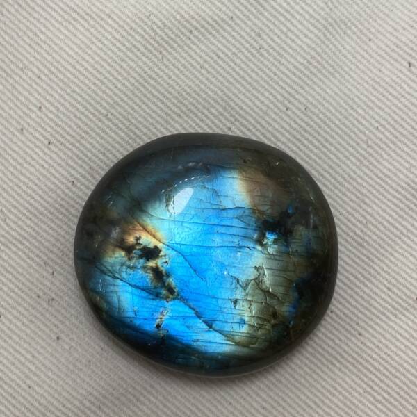 Galet en Labradorite