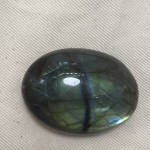 Galet en Labradorite