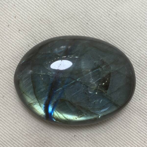 Galet en Labradorite