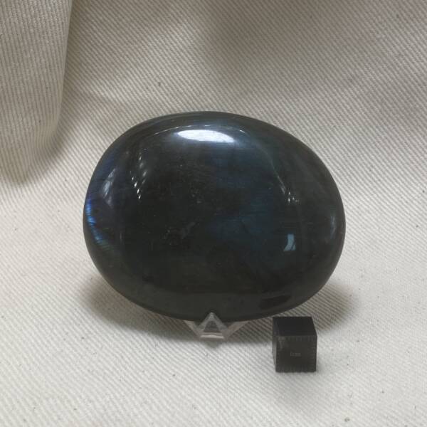 Galet en Labradorite